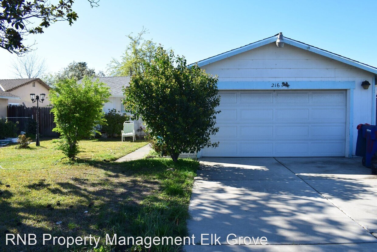 Foto principal - 3 br, 2 bath House - 216 Silver Eagle Road