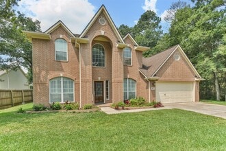 Building Photo - 811 Liberty Way