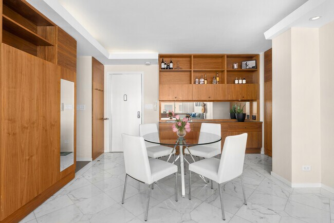 Foto del edificio - 475 Park Ave