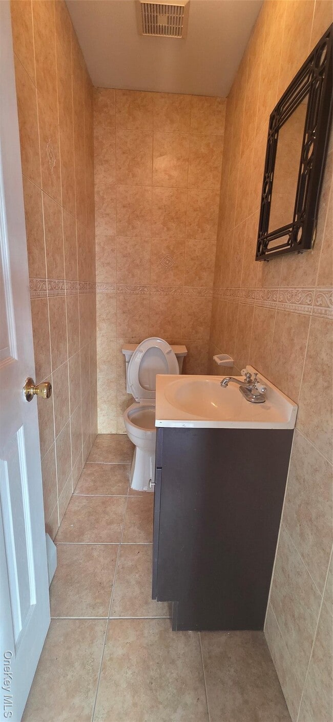 Foto del edificio - 1561 E 94th St