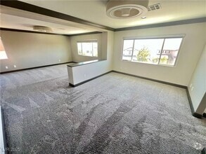 Building Photo - 604 Celso Ct