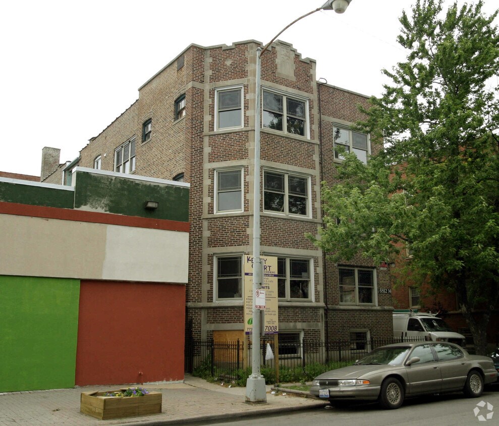 68126818 N Ashland Blvd, Chicago, IL 60626 Rentals in Chicago at 68126818 N Ashland Blvd