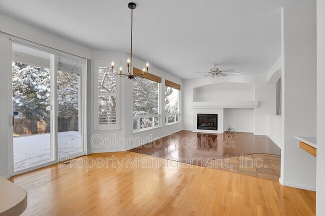 Foto del edificio - 1856 Maccullen Dr