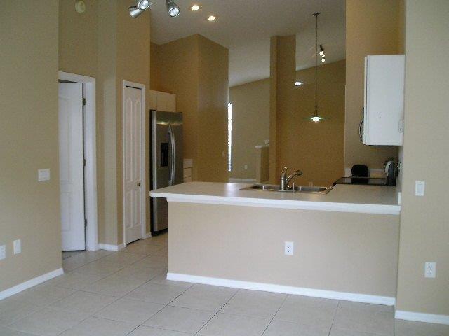 Foto del edificio - 3-Bed, 2-Bath, 2- Car Garage in Valrico