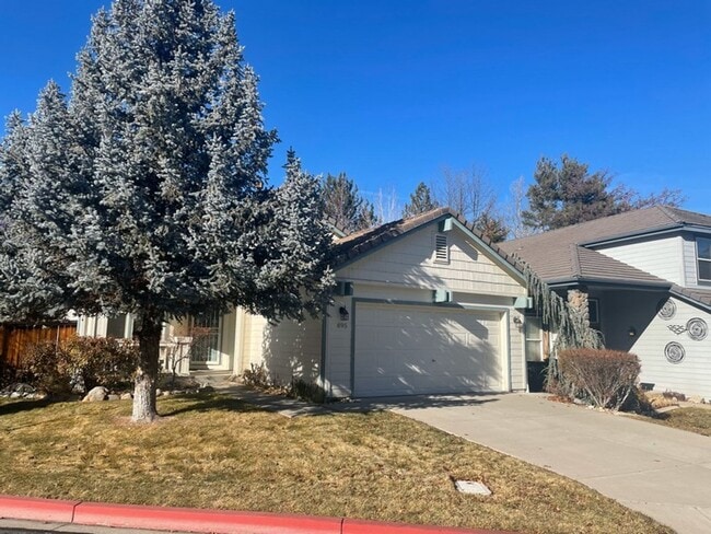 Building Photo - Furnished Two Bedroom Two Bathroom Caughlin Ranch Home