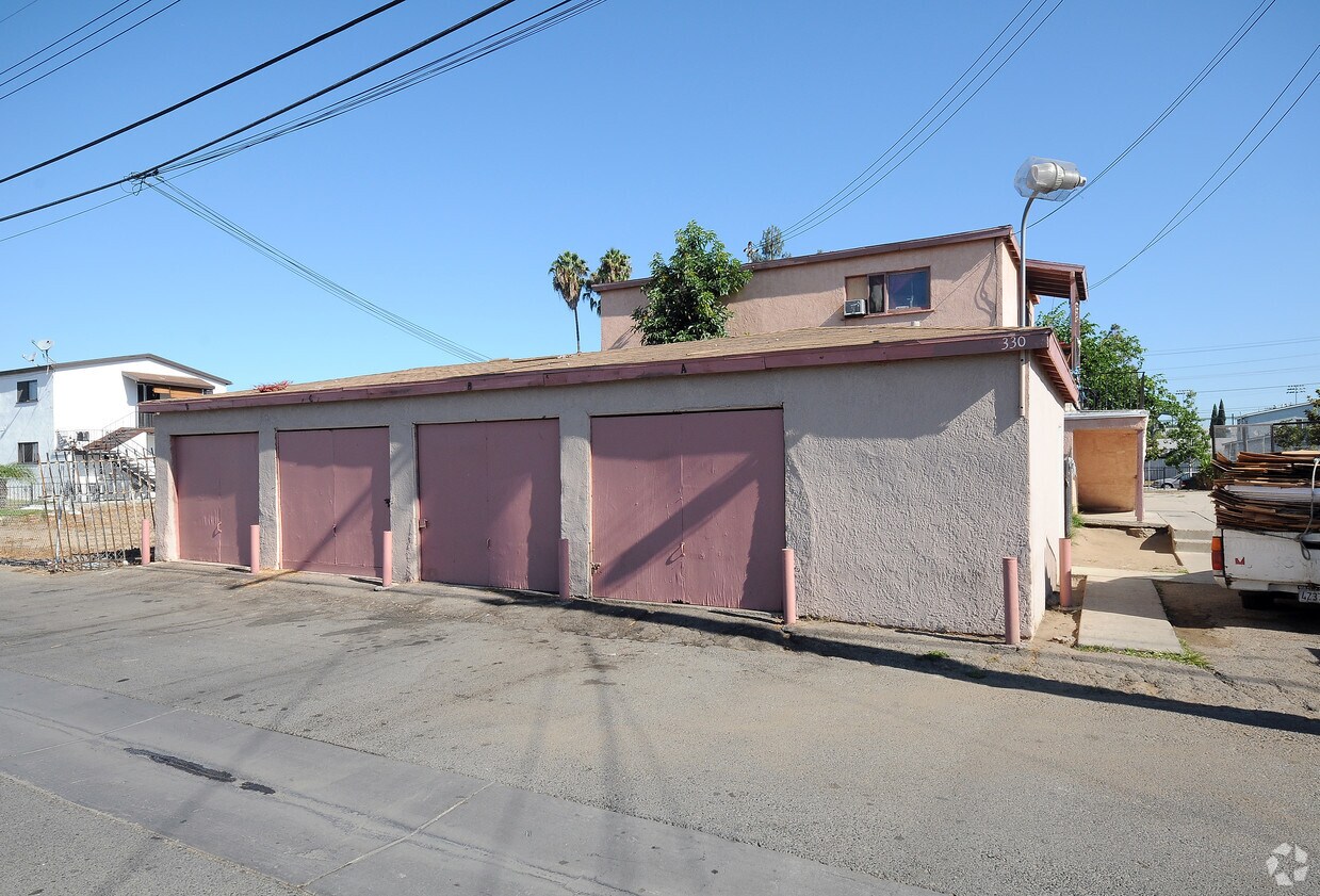 Building Photo - 324 W Valencia Dr