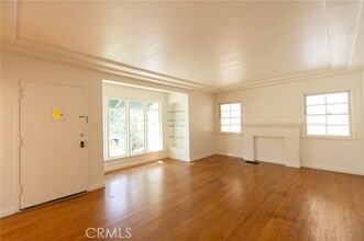 Building Photo - 757 E Doran St