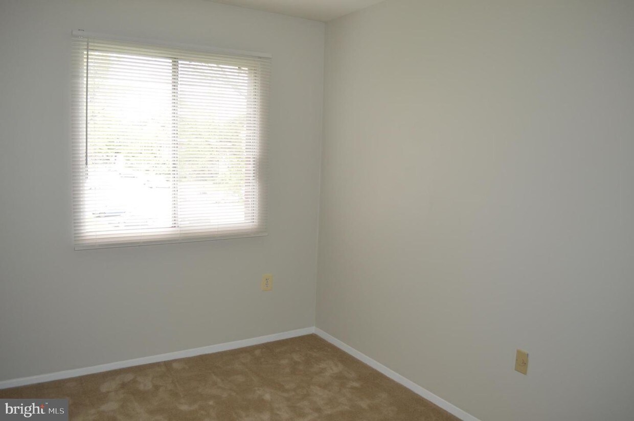 Primary Photo - 1550 Renate Dr