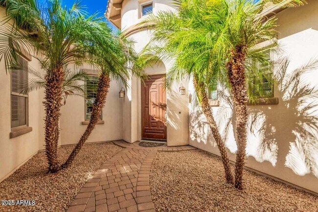 Foto del edificio - 14806 Luna Cir