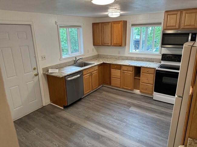 Photo - 704 19th Ave Apartment