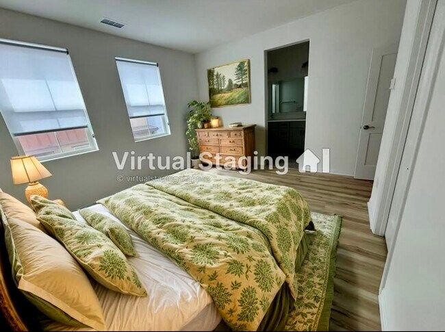 Maestro en escena - 1543 Redbud Way