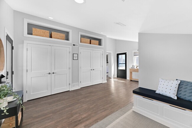 Foto del edificio - 7609 N Tichigan Rd