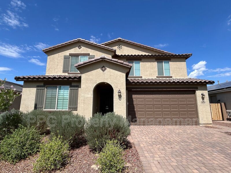 Foto principal - 2820 N 196th Ln
