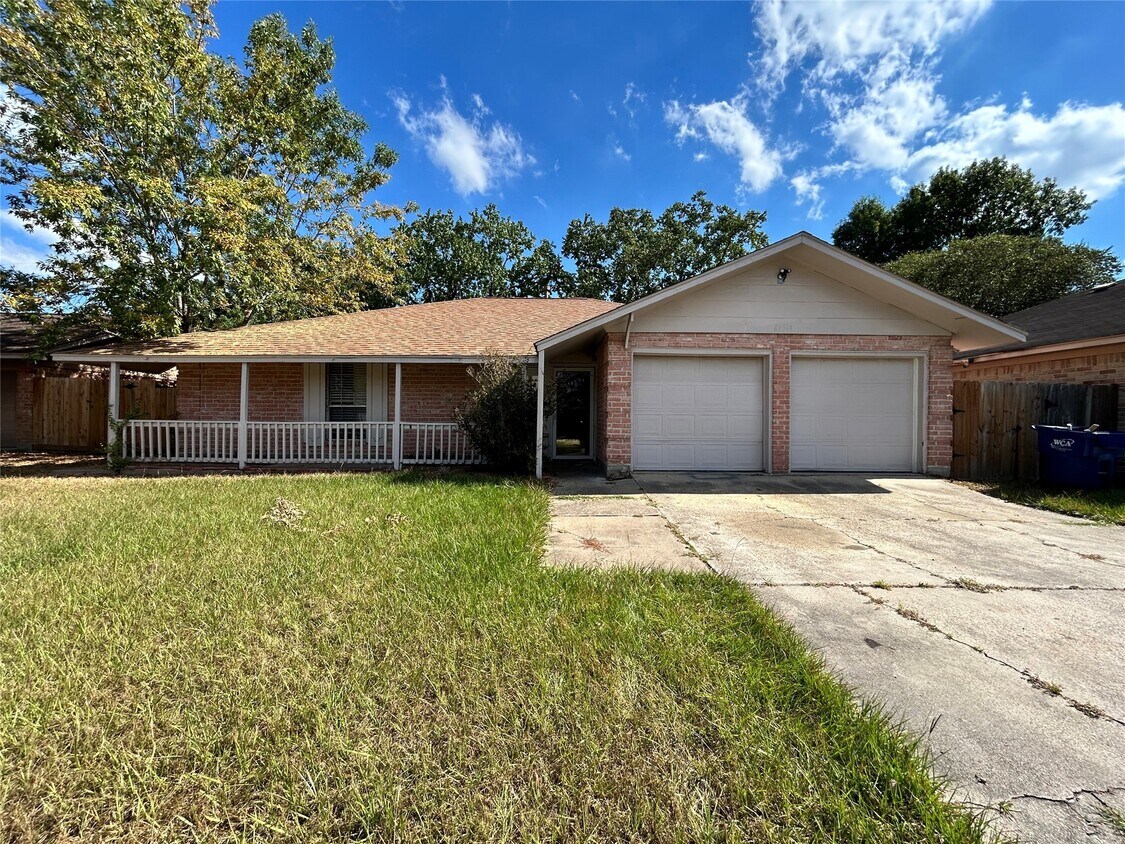 Foto principal - 29314 Waltham St