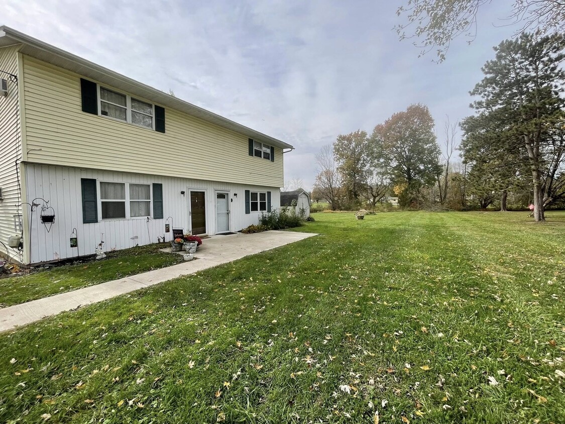 Primary Photo - 6465 Frazeysburg Rd