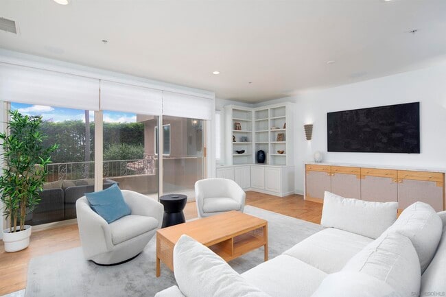 Building Photo - 760 Bonair Pl