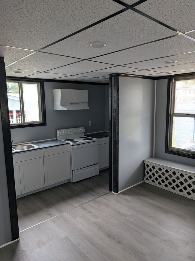 Building Photo - House for rent