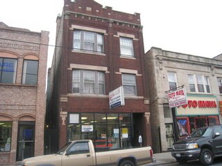 Building Photo - 2815 W Cermak Rd
