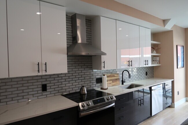 Foto del edificio - 1312 13th St NW
