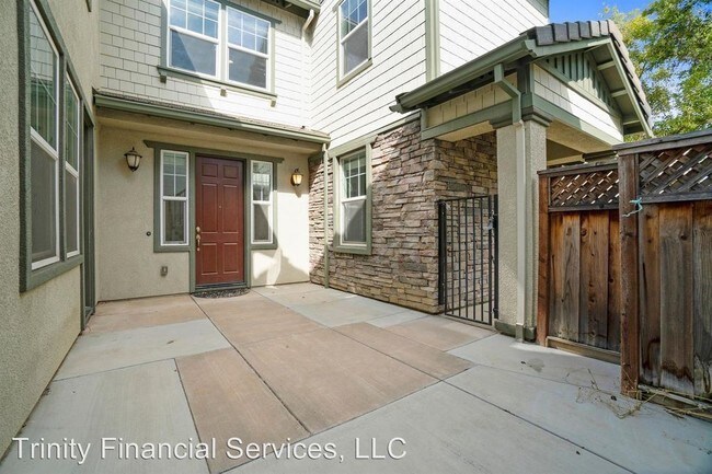 Building Photo - 4 br, 3 bath House - 193 W Santa Barbara Way