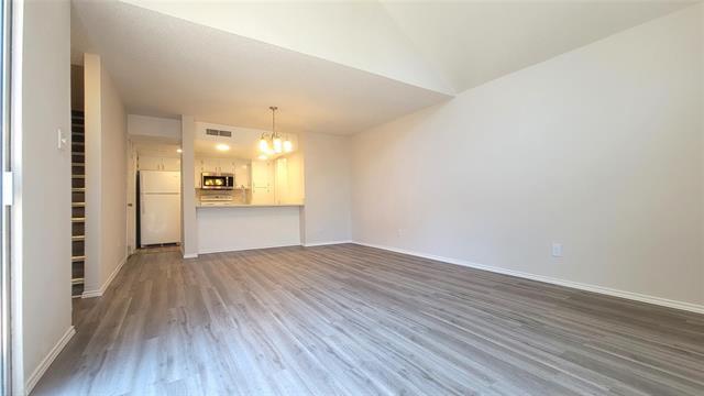 Building Photo - 4615 Country Creek Dr