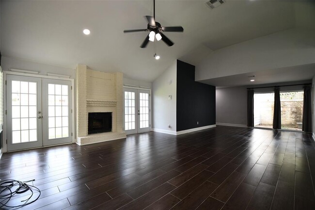 Building Photo - 12814 Ashford Meadow Dr