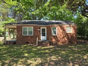 Building Photo - 2443 S Lumpkin Rd