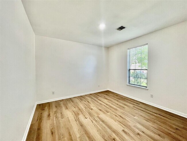 Building Photo - 1111 Cloud Croft Ln