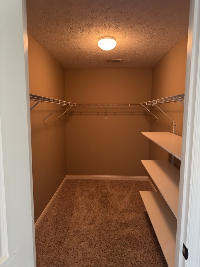 Building Photo - 2835 Atlas Dr
