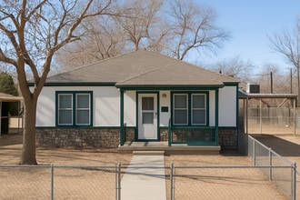Building Photo - 120 Avenue W