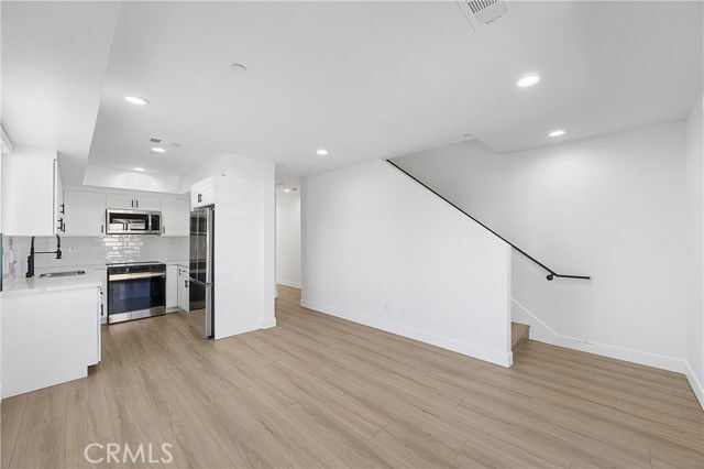 Foto del edificio - 14420 Tiara St