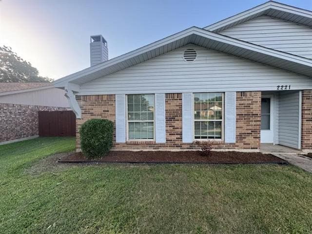 Building Photo - 2221 Ridgedale Dr