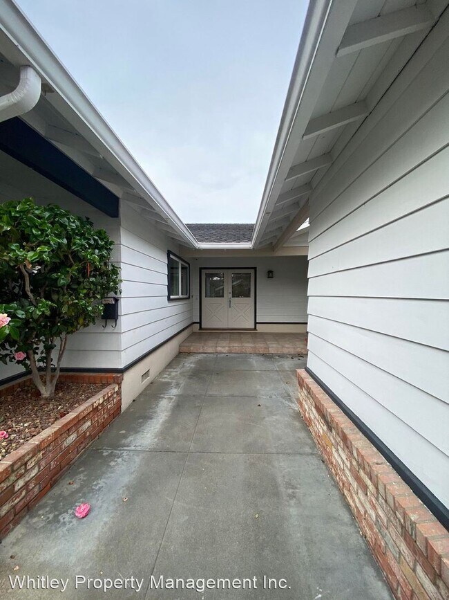 Building Photo - 4 br, 2 bath House - 494 22nd Street