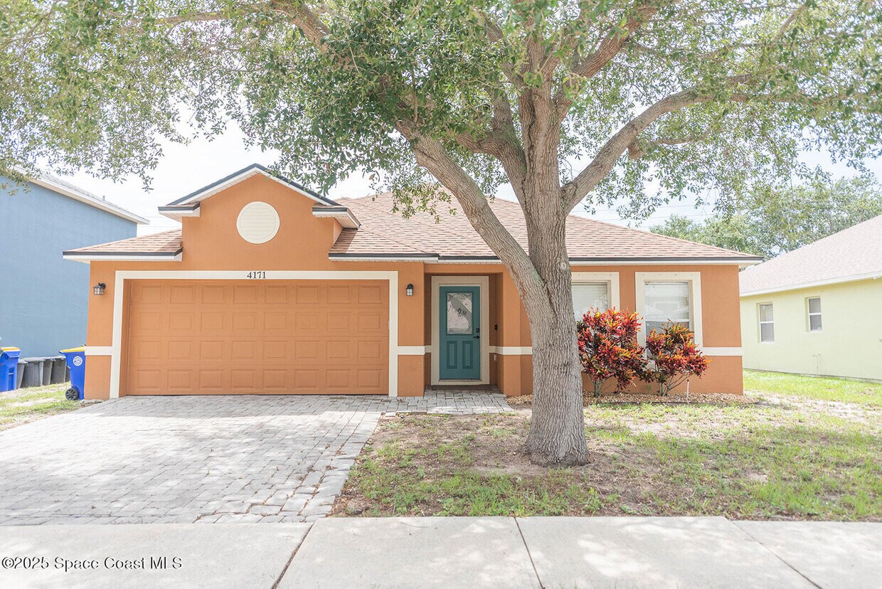 Foto principal - 4171 Brantley Cir