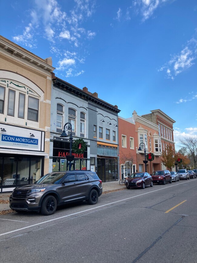Foto del edificio - 114 S Main St