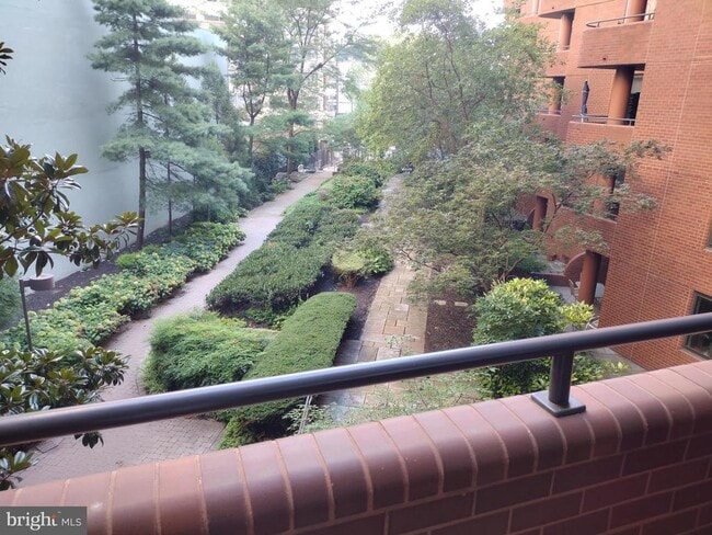 Foto del edificio - 4550 N Park Ave