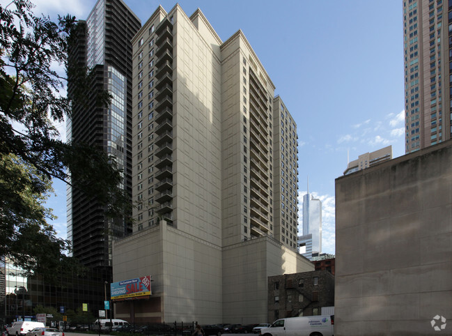 Foto del edificio - 630 N State St