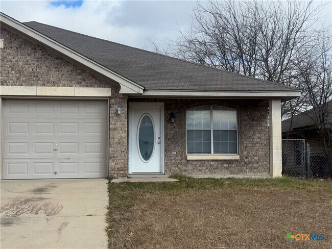 Building Photo - 4903 John David Dr