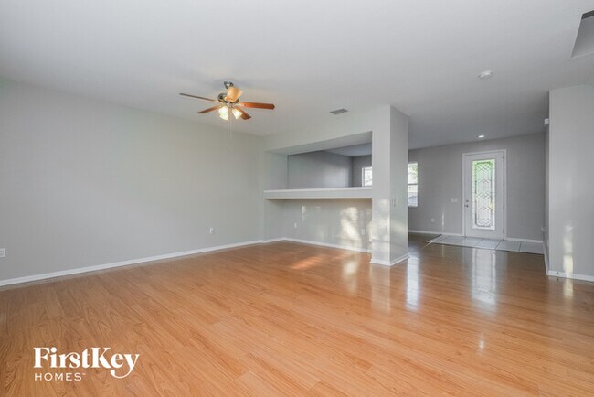 Foto del edificio - 7003 Early Gold Ln