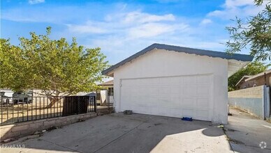 Building Photo - 38466 Sumac Ave