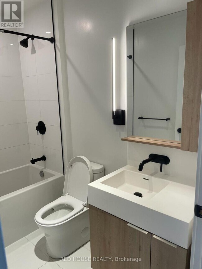 Photo du bâtiment - 117 Broadway Ave