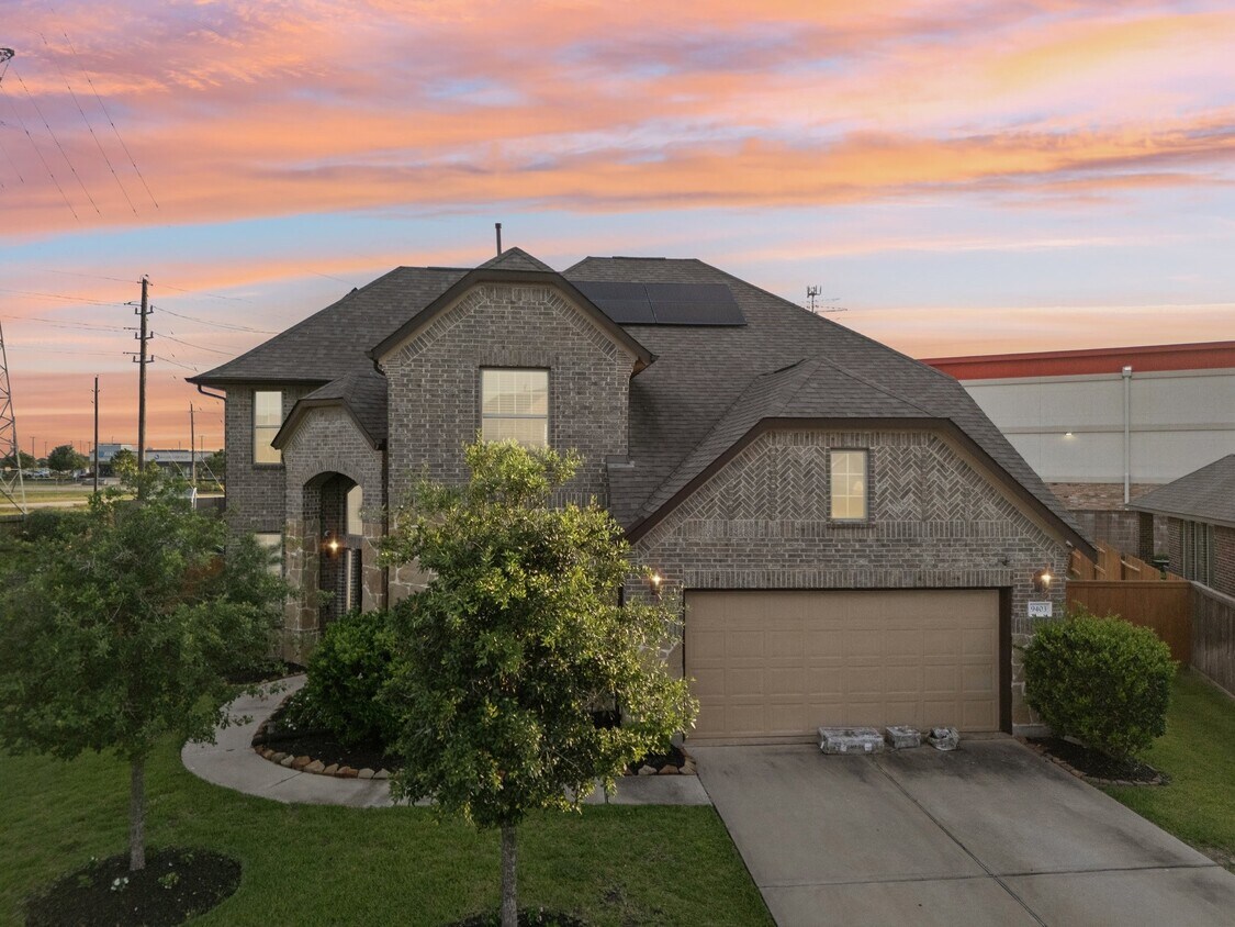 Foto principal - 9403 Peralta Creek Ct