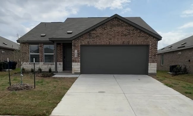 Building Photo - 1824 Javelina St