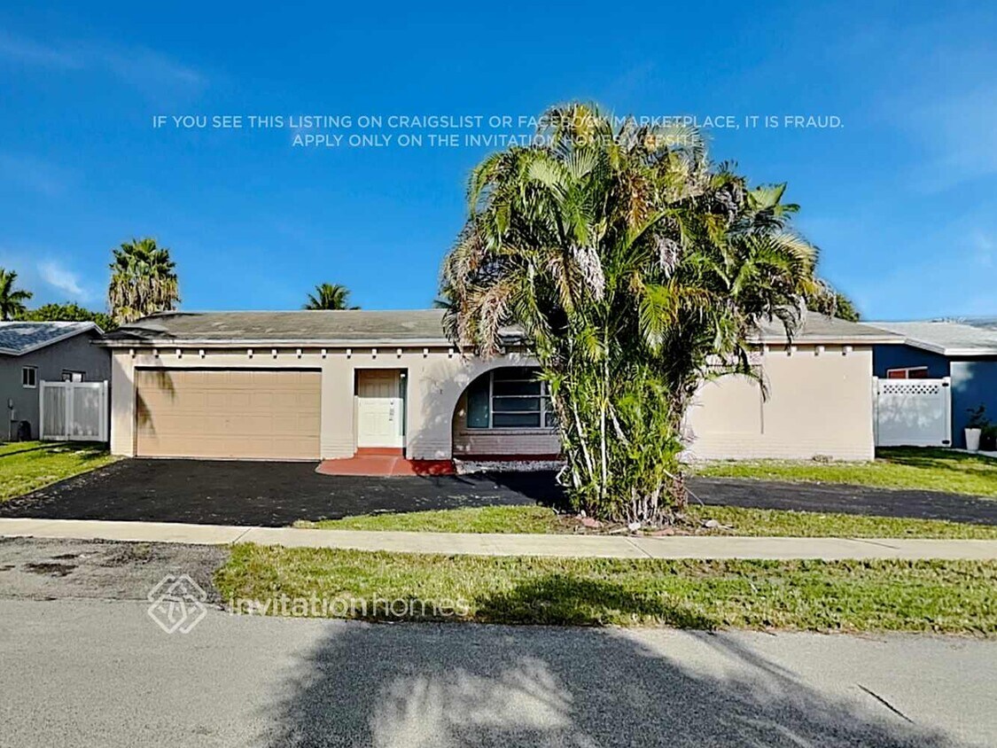 Foto principal - 1041 NW 89th Terrace