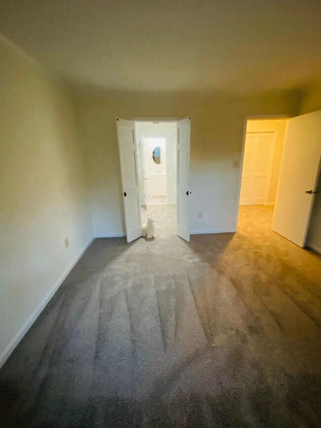 Master Bedroom - 5802 Torington Dr