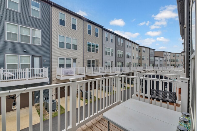 Building Photo - 2502 Emerald Branch Dr