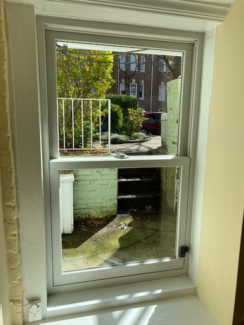 Foto del edificio - 2446 20th St NW