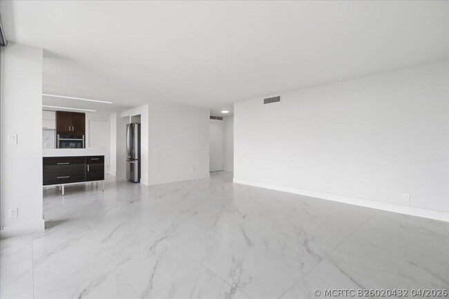 Building Photo - 936 Intracoastal Dr