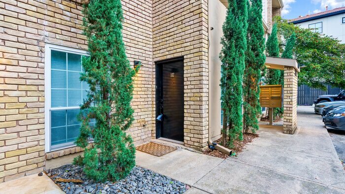 Primary Photo - Turtle Creek Town Home