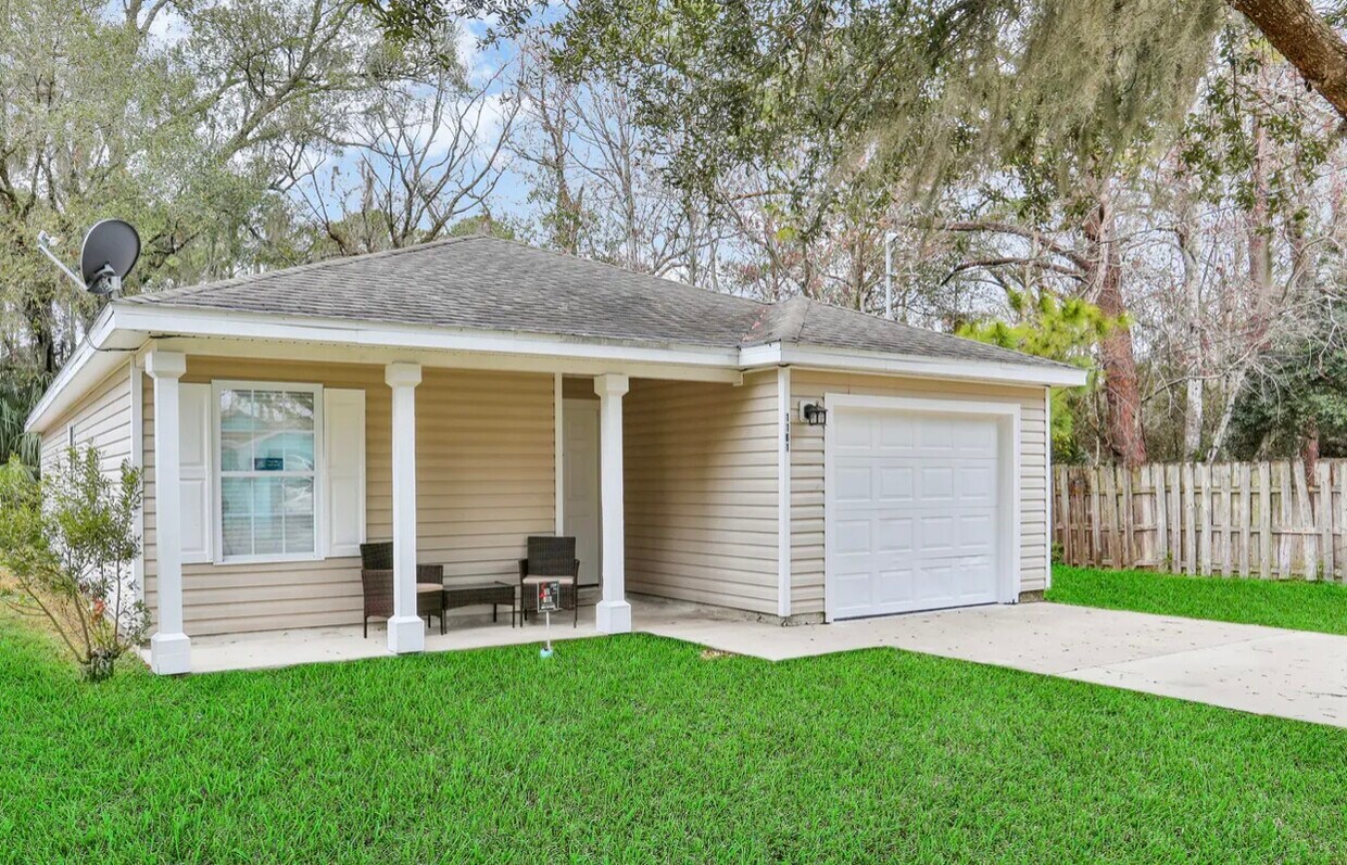 1161 N Volusia St, St Augustine Beach, FL 32084 House Rental in St